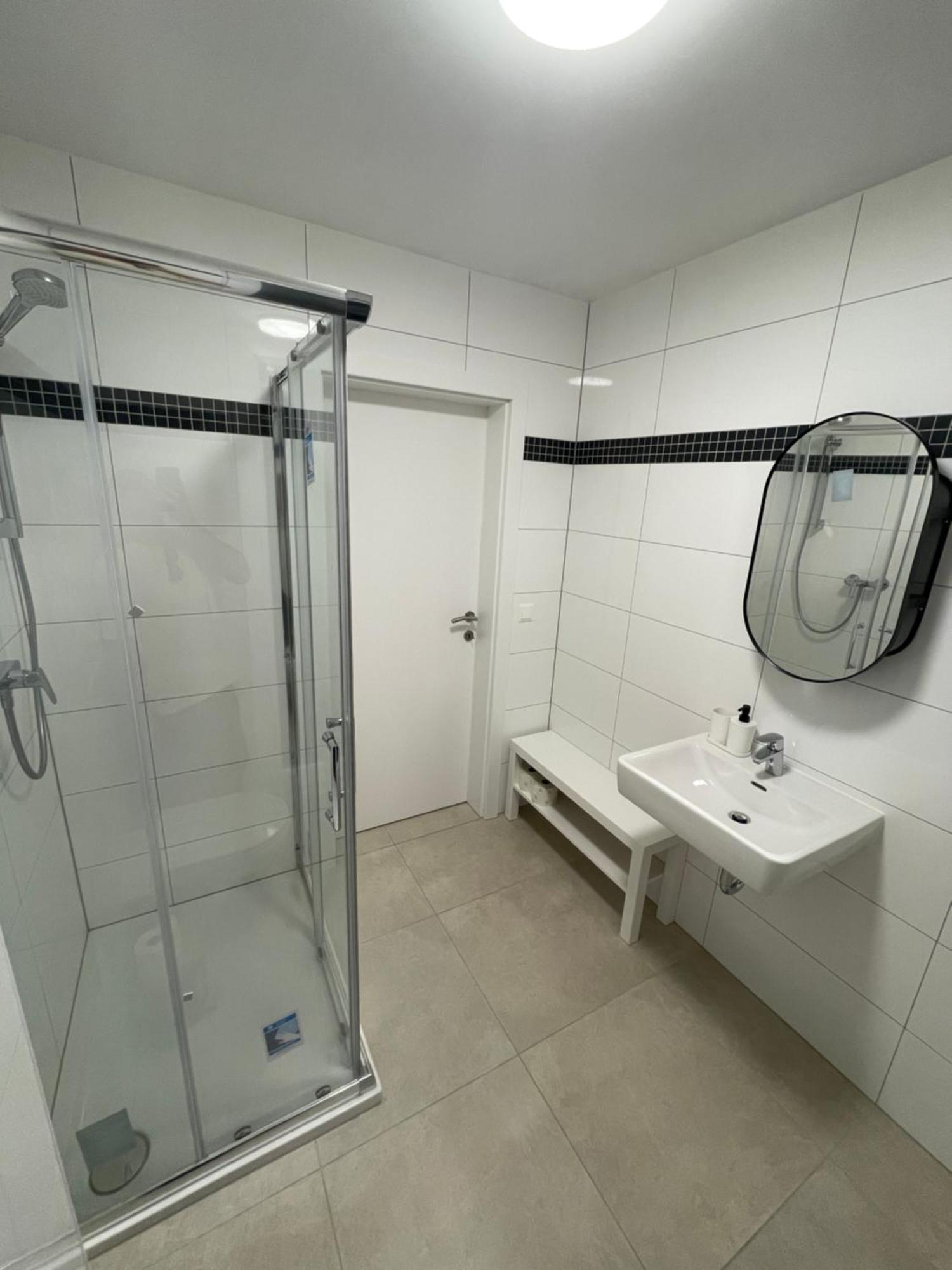 Langenzersdorf Apartment Bagian luar foto