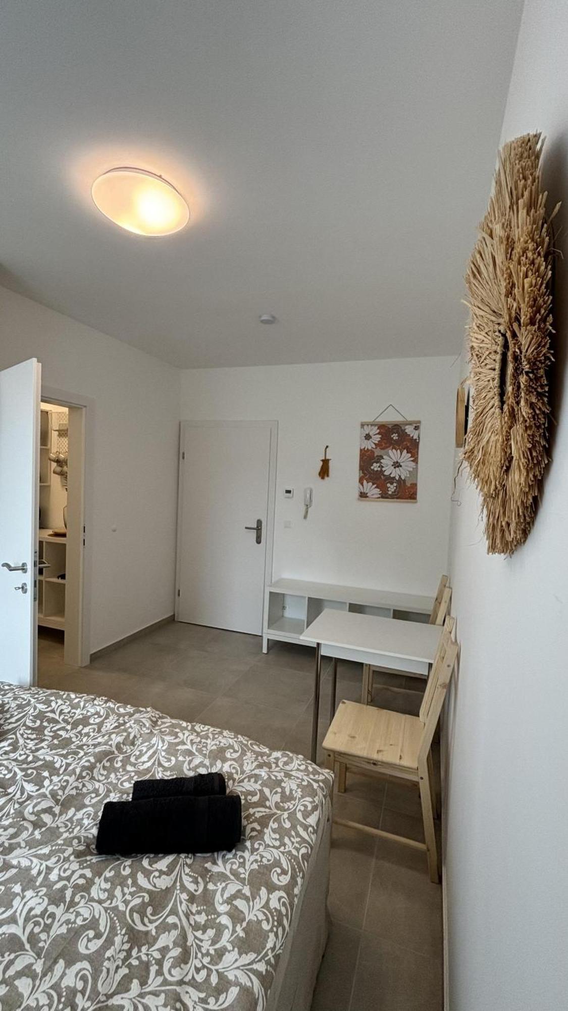 Langenzersdorf Apartment Bagian luar foto