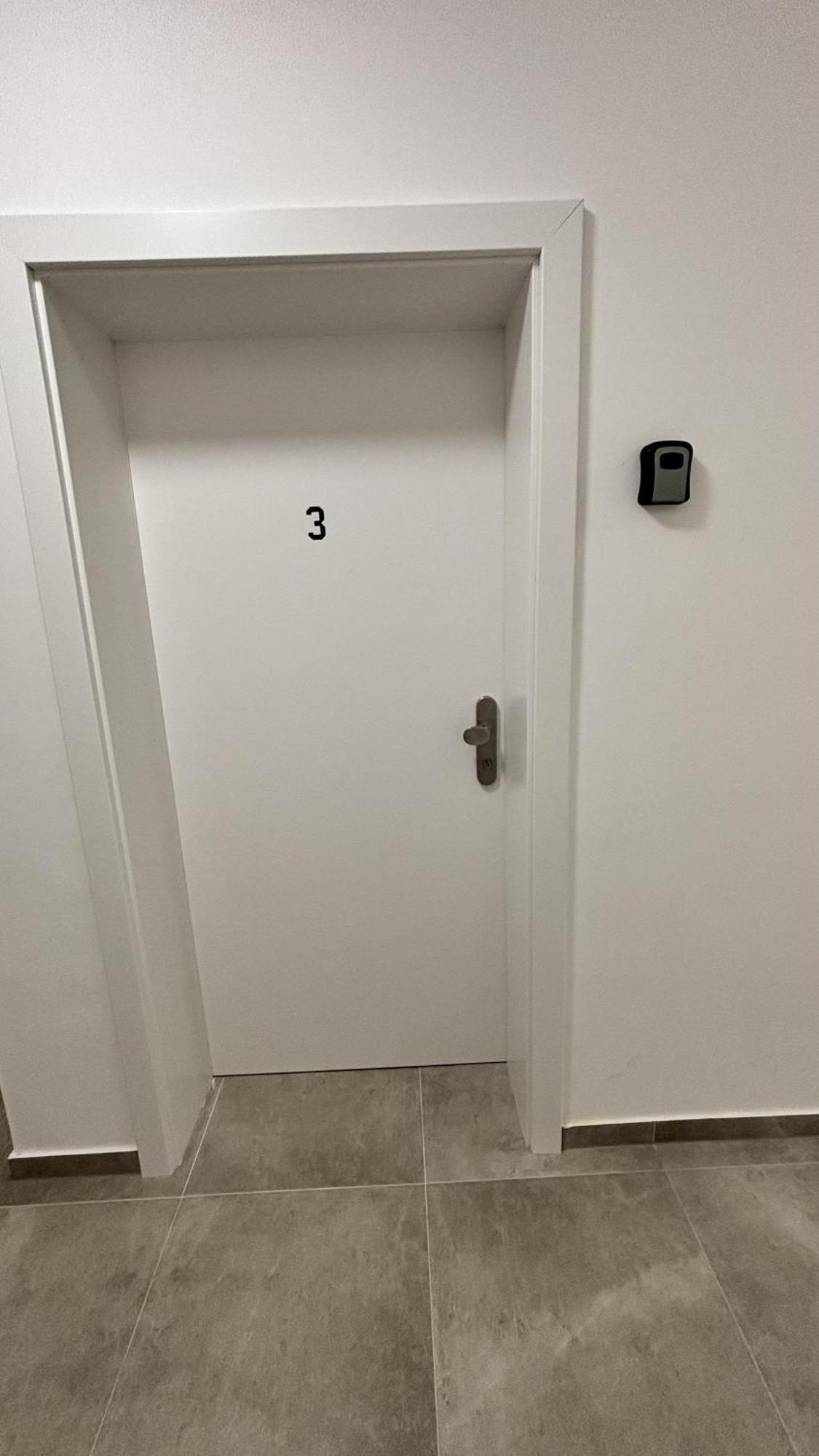 Langenzersdorf Apartment Bagian luar foto